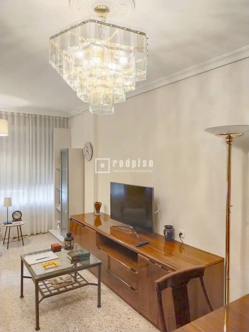 Flat for rent in Arcángel San Miguel, Barrio León