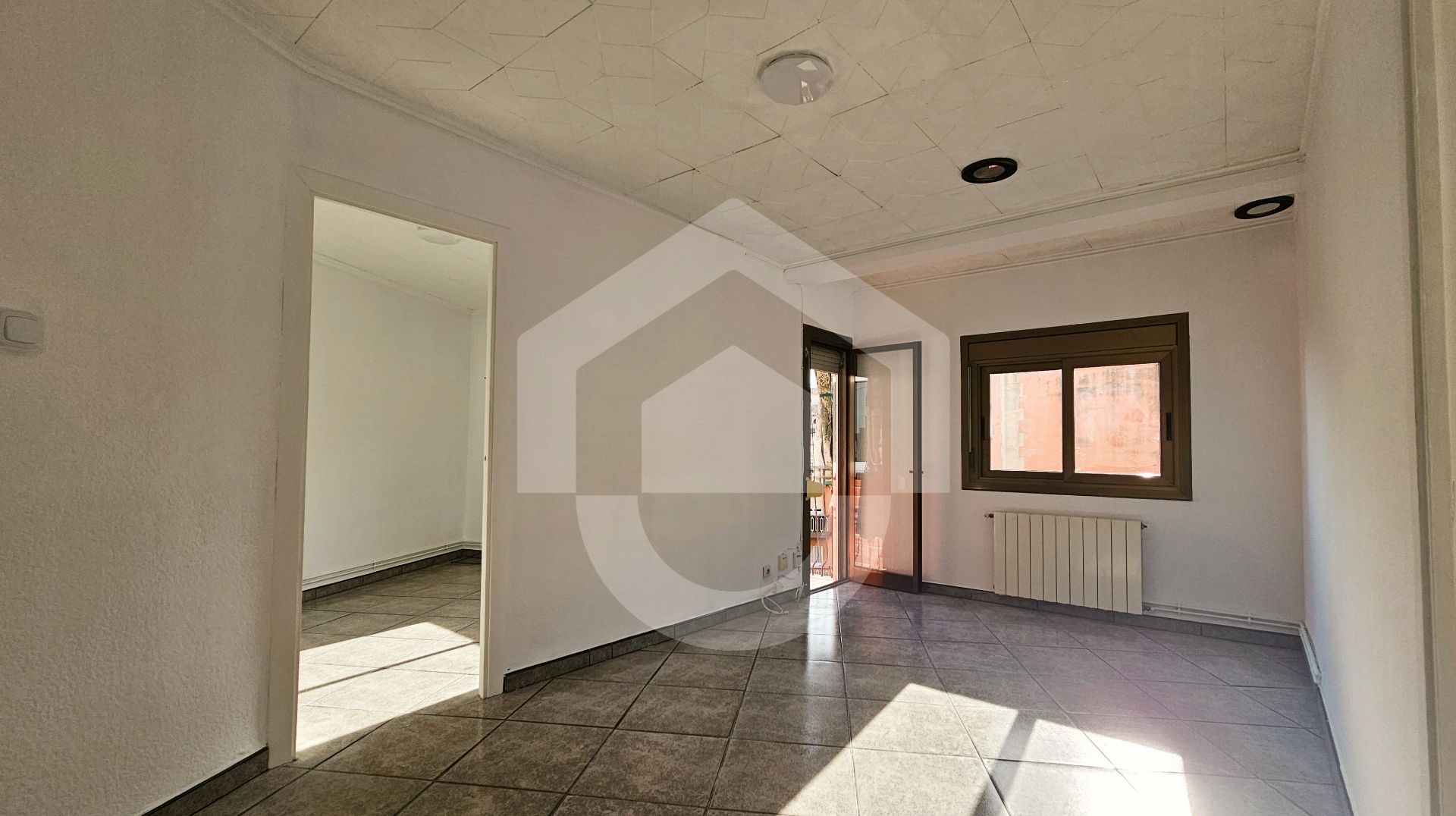 Flat for sale in  Barcelona Capital  with Heating and Balcony