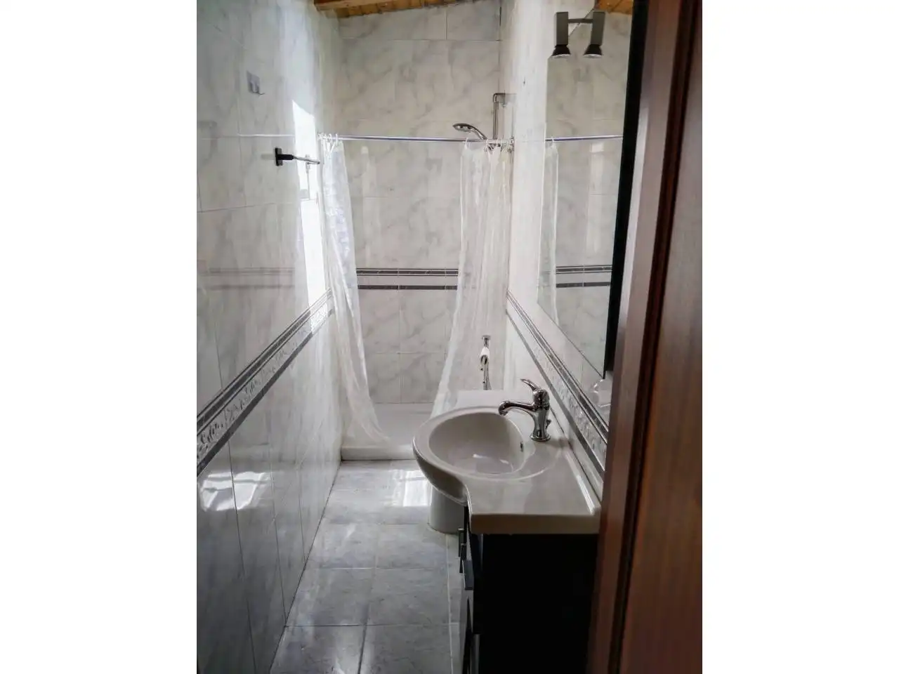 Baño de Apartamento de alquiler en Burgos con Calefacción y Amueblado