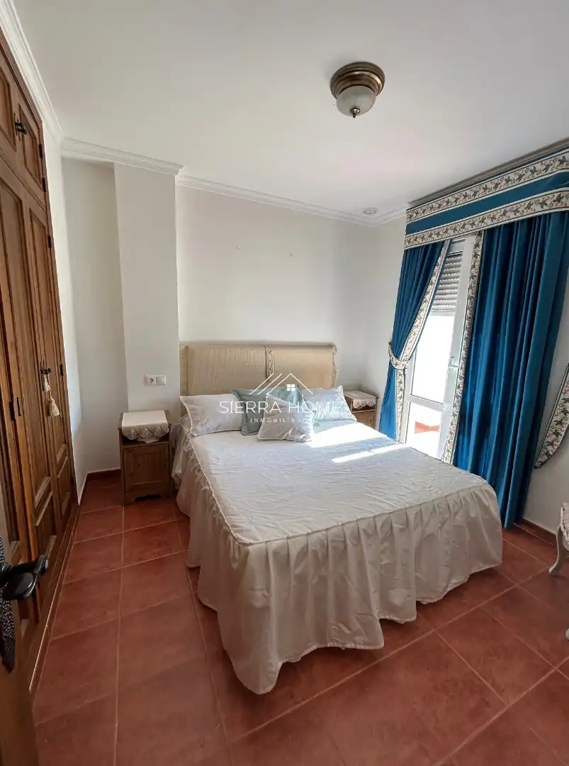 Casa con piscina en venta en Avenida Diputacion, imagen 4