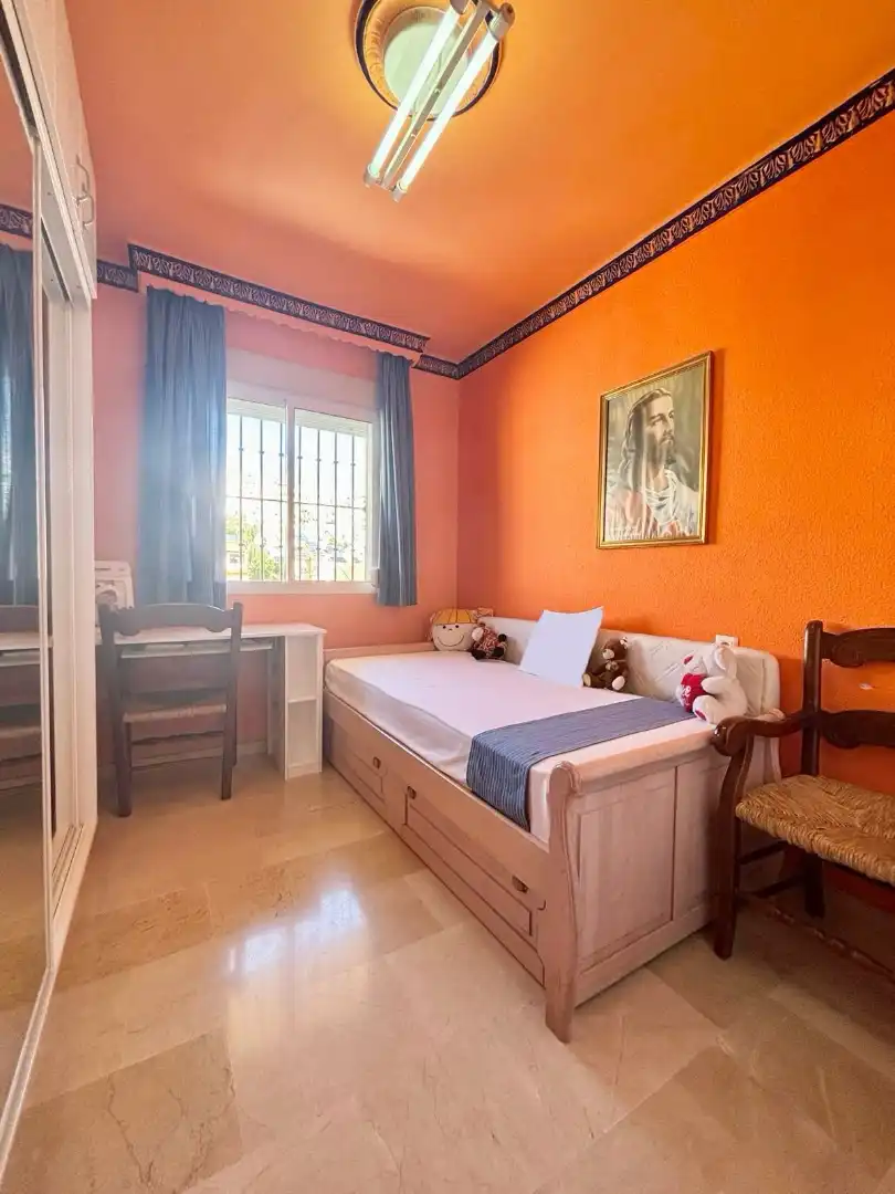 Bedroom of Duplexes for sale in Benalmádena  with Air Conditioner and Community pool