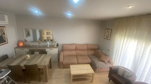 Foto 2 de Casa adosada en venda a Poble Nou, Sabadell