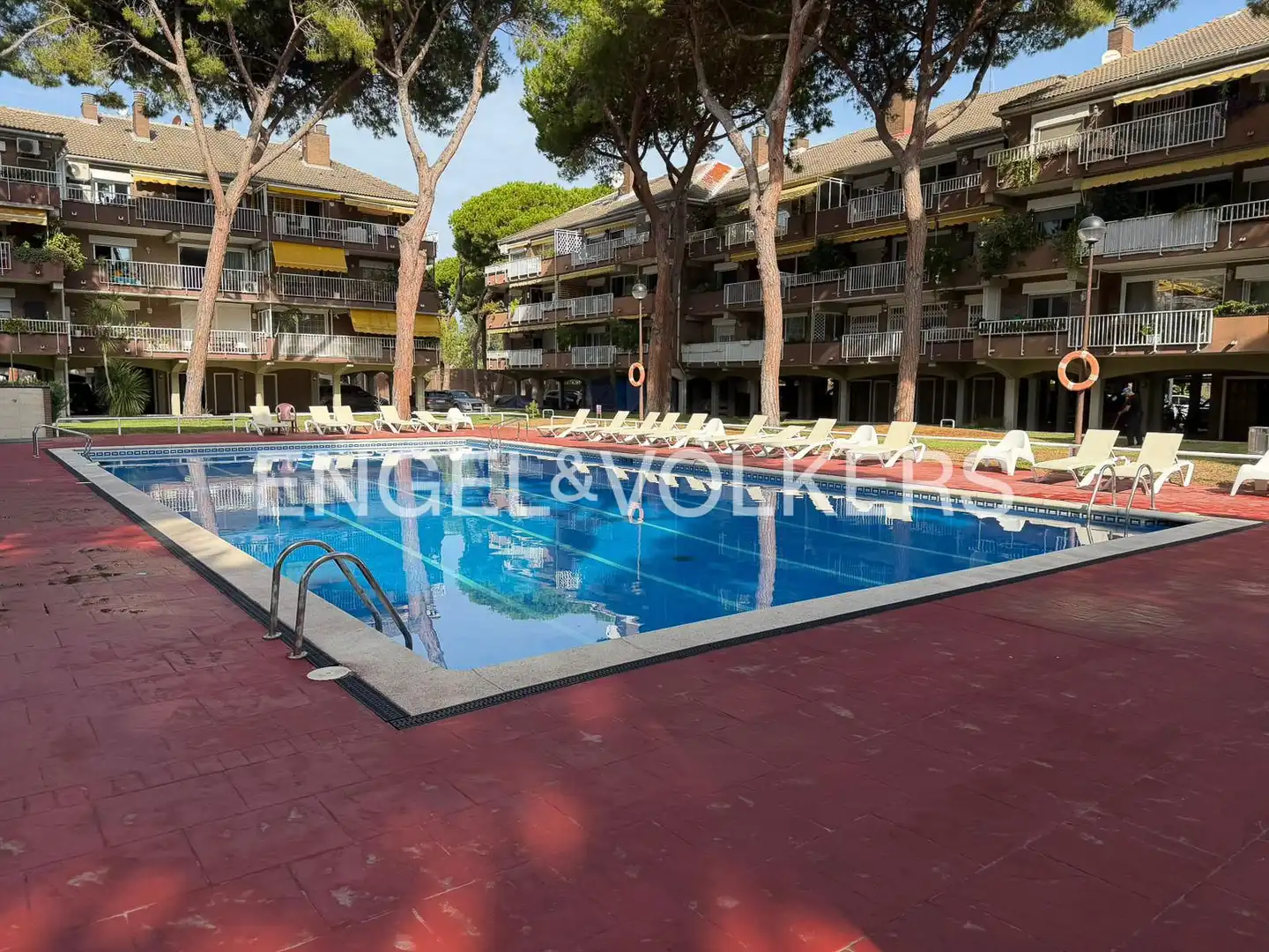 Swimming pool of Flat for rent in Gavà  with Air Conditioner, Heating and Swimming Pool