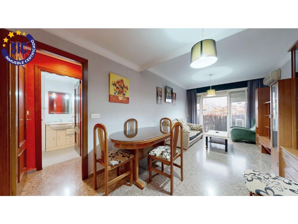 Vista exterior de Apartament en venda en  Valencia Capital amb Aire condicionat, TV i Balcó