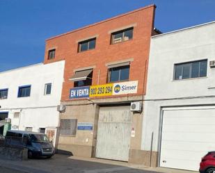 Exterior view of Industrial buildings for sale in Barberà del Vallès