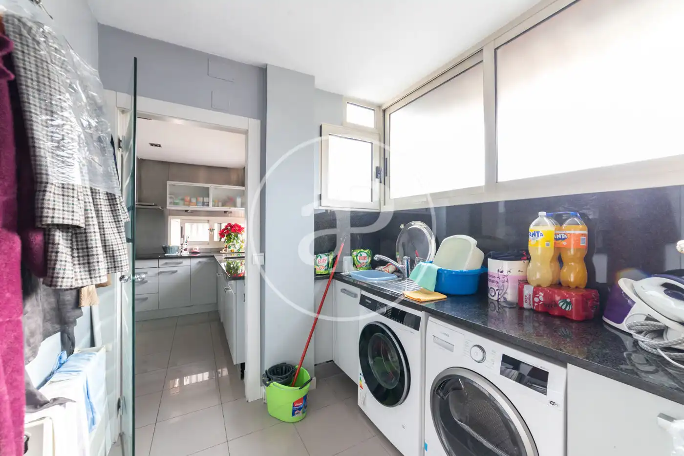 Cocina de Dúplex en venta en Madrid con Aire acondicionado, Calefacción y Jardín privado