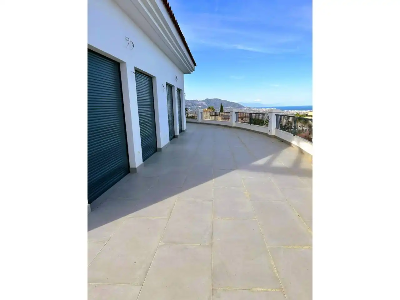 Terraza de Local de alquiler en Ojén