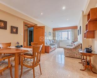 Living room of Flat for sale in  Valencia Capital  with Air Conditioner, Heating and Furnished