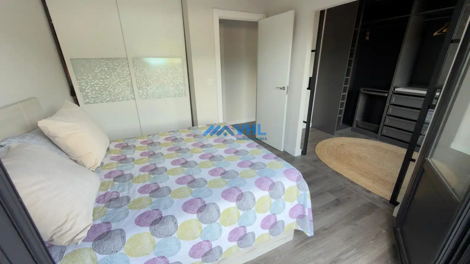 Habitación de Piso de alquiler en Castro-Urdiales con Calefacción, Terraza y Amueblado