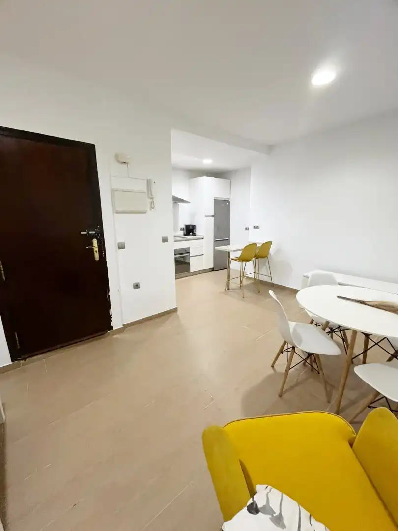 Cuina de Apartament en venda en Córdoba amb Aire condicionat, Calefacció i Moblat