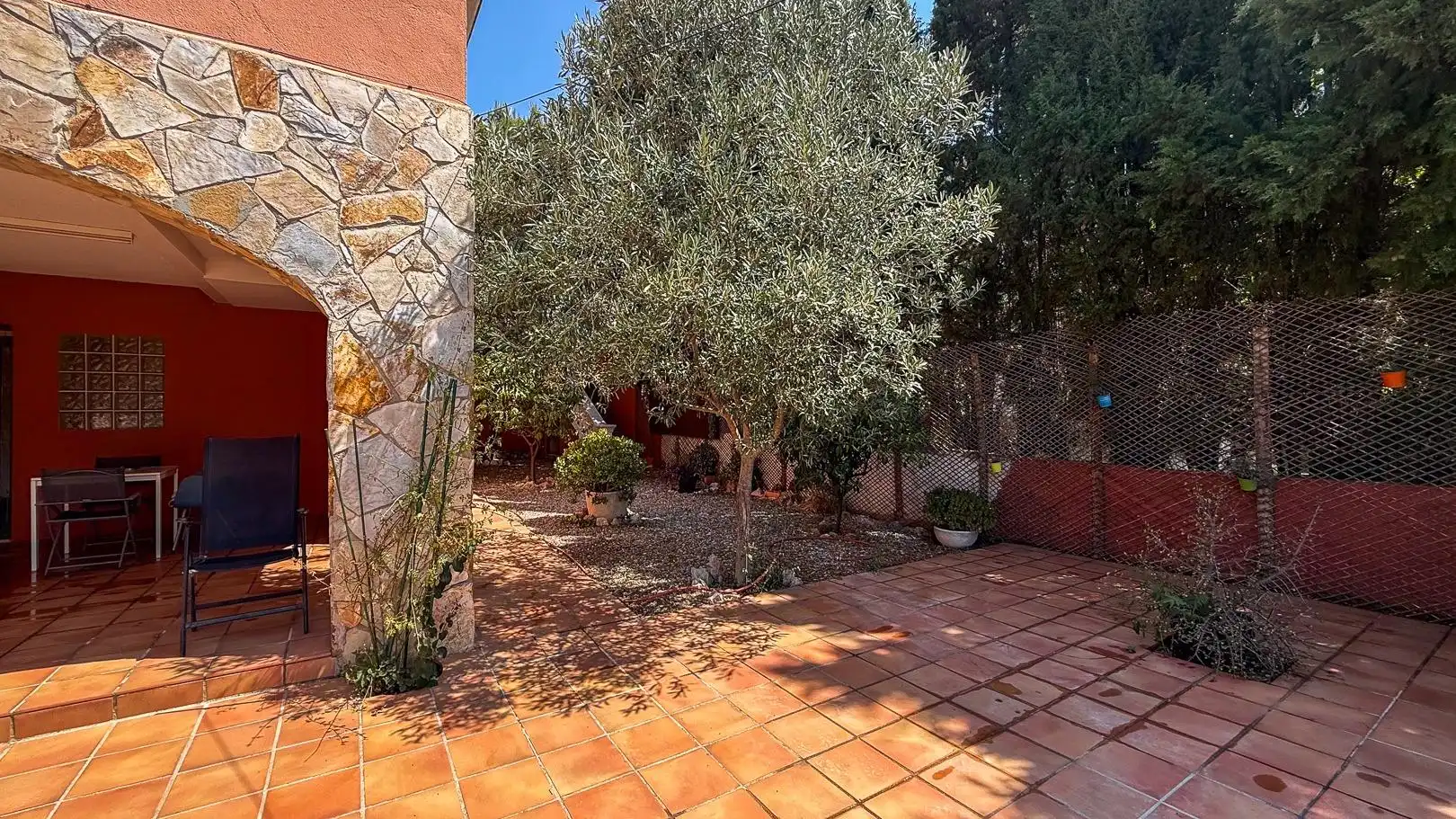 Jardín de Casa o chalet en venta en Vallirana con Calefacción, Jardín privado y Terraza