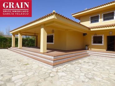 Villa avec piscine à vendre à Pedanías - Extrarradio