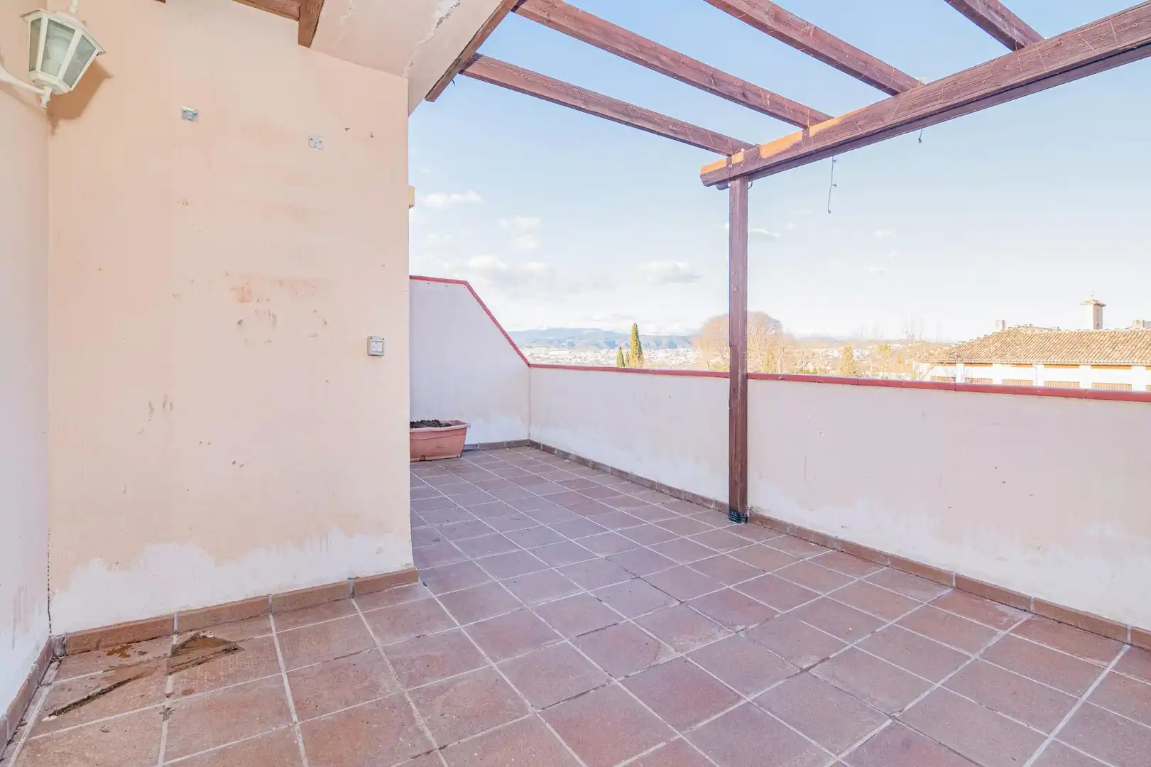 Terrasse von Dachboden zum Verkauf in La Zubia mit Klimaanlage, Terrasse und Abstellraum