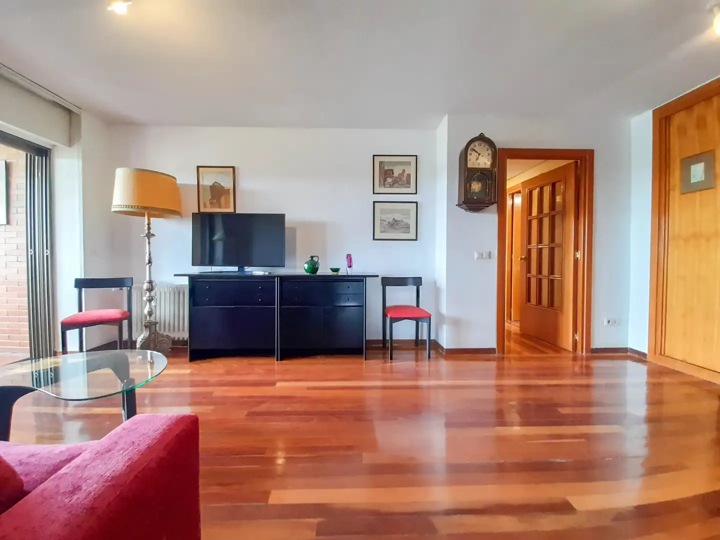 Living room of Flat for rent in Madrid  with Heating, Parquet flooring and Terrace
