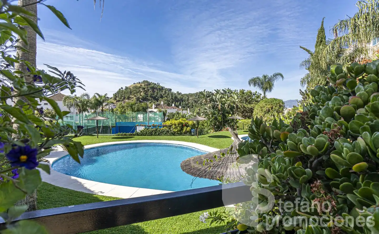 Terraced house with pool for sale in Centro, imagen 4