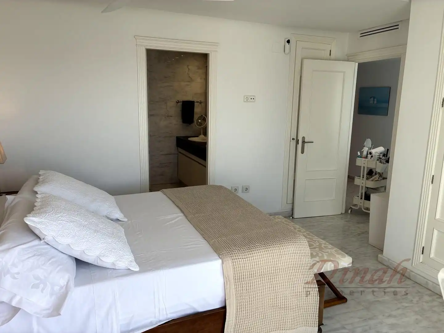 Schlafzimmer von Wohnungen zur Miete in Altea mit Klimaanlage, Heizung und Möbliert