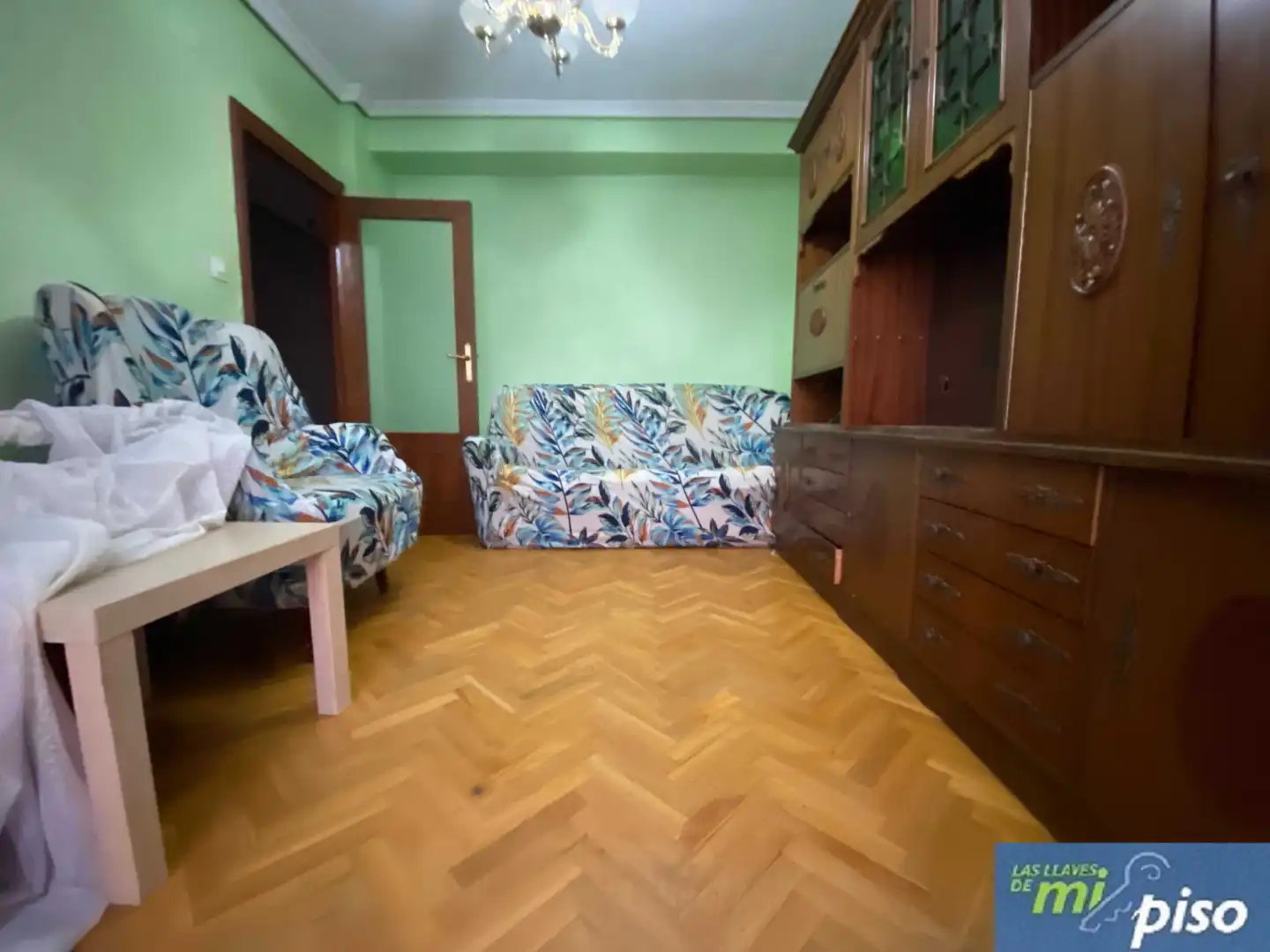 Living room of Flat for sale in Tordesillas  with Parquet flooring, Terrace and Furnished