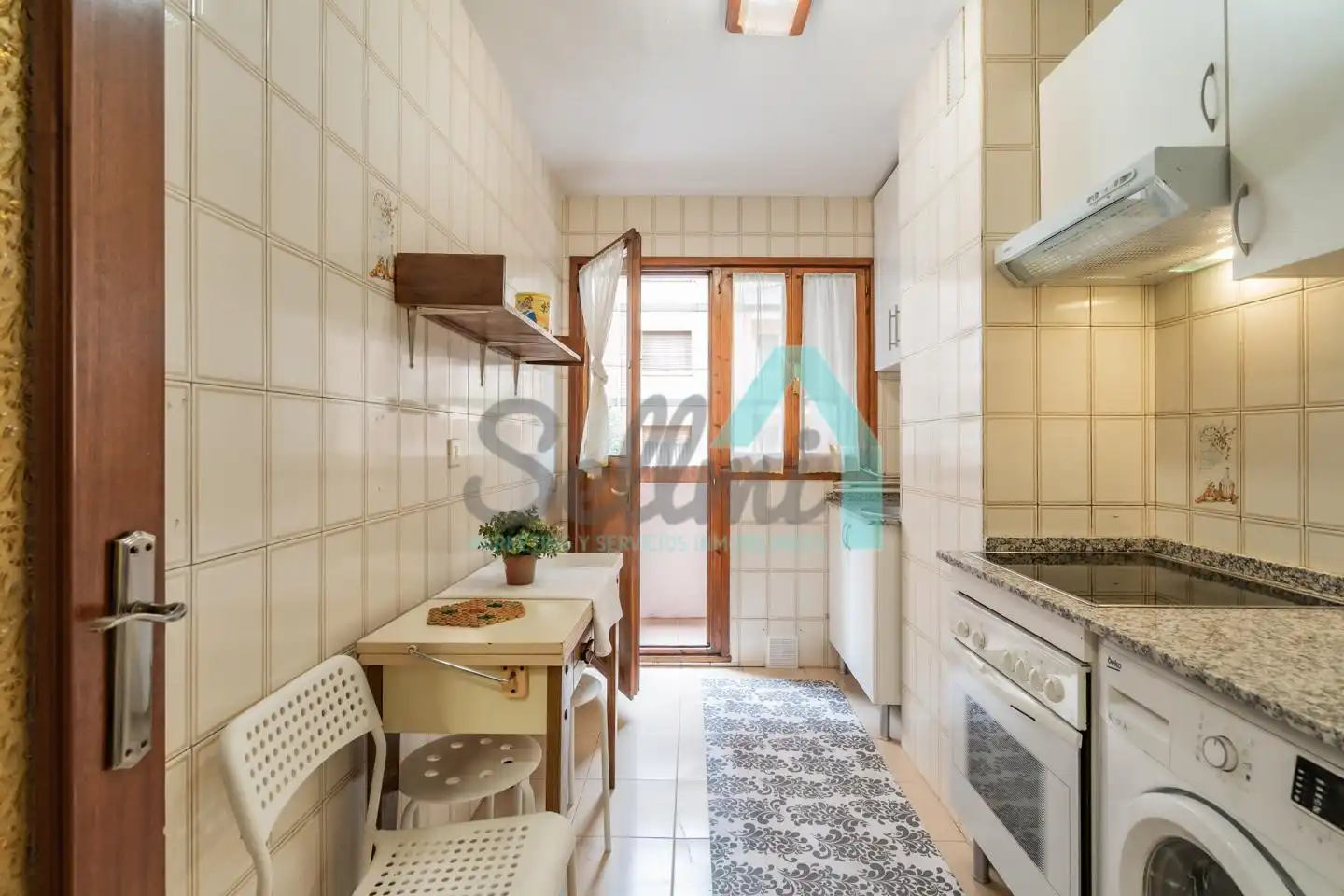 Cocina de Piso de alquiler en Oviedo  con Calefacción, Parquet y Terraza