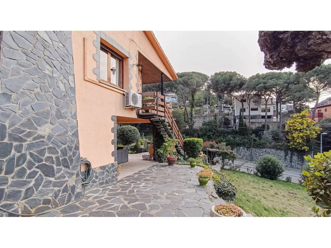 Jardí de Casa o xalet en venda en Llinars del Vallès amb Aire condicionat, Calefacció i Jardí privat