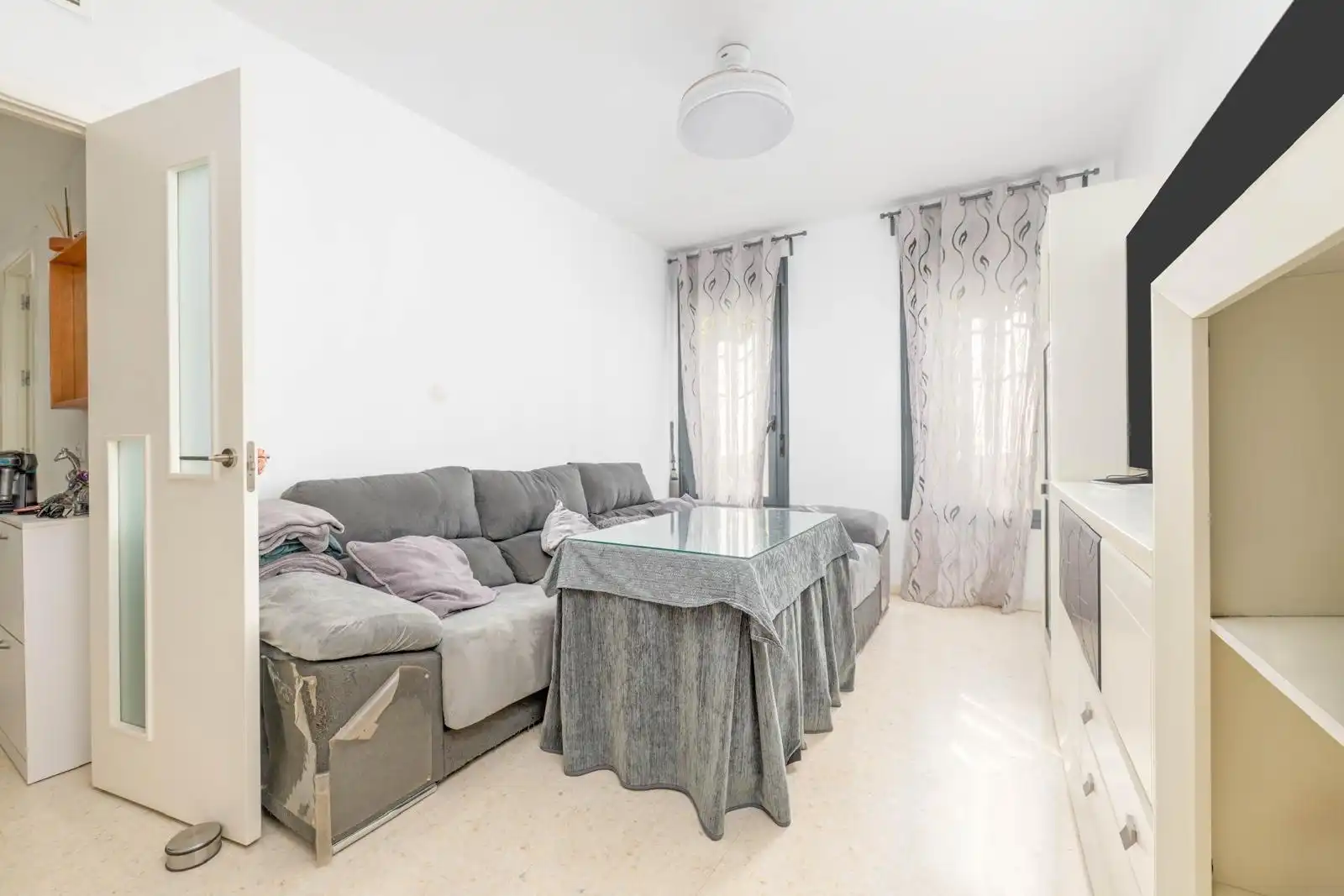 Habitación de Piso en venta en Sevilla con Aire acondicionado, Calefacción y Trastero