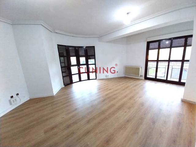 Piso en Venta en Calle Islas Canarias en Ruta de la Plata