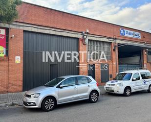 Vista exterior de Nau industrial de lloguer en Sabadell