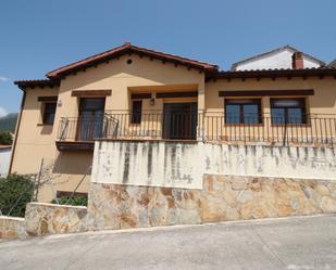 Exterior view of House or chalet for sale in Lanzahíta  with Heating, Private garden and Terrace