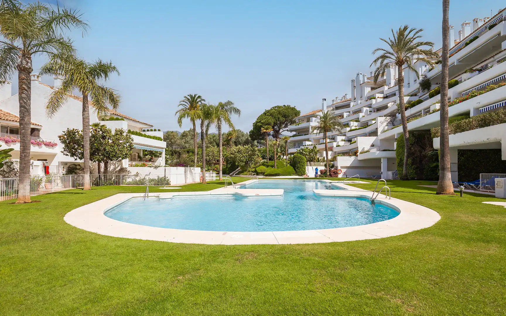 Jardín de Planta baja en venta en Marbella con Aire acondicionado, Jardín privado y Terraza