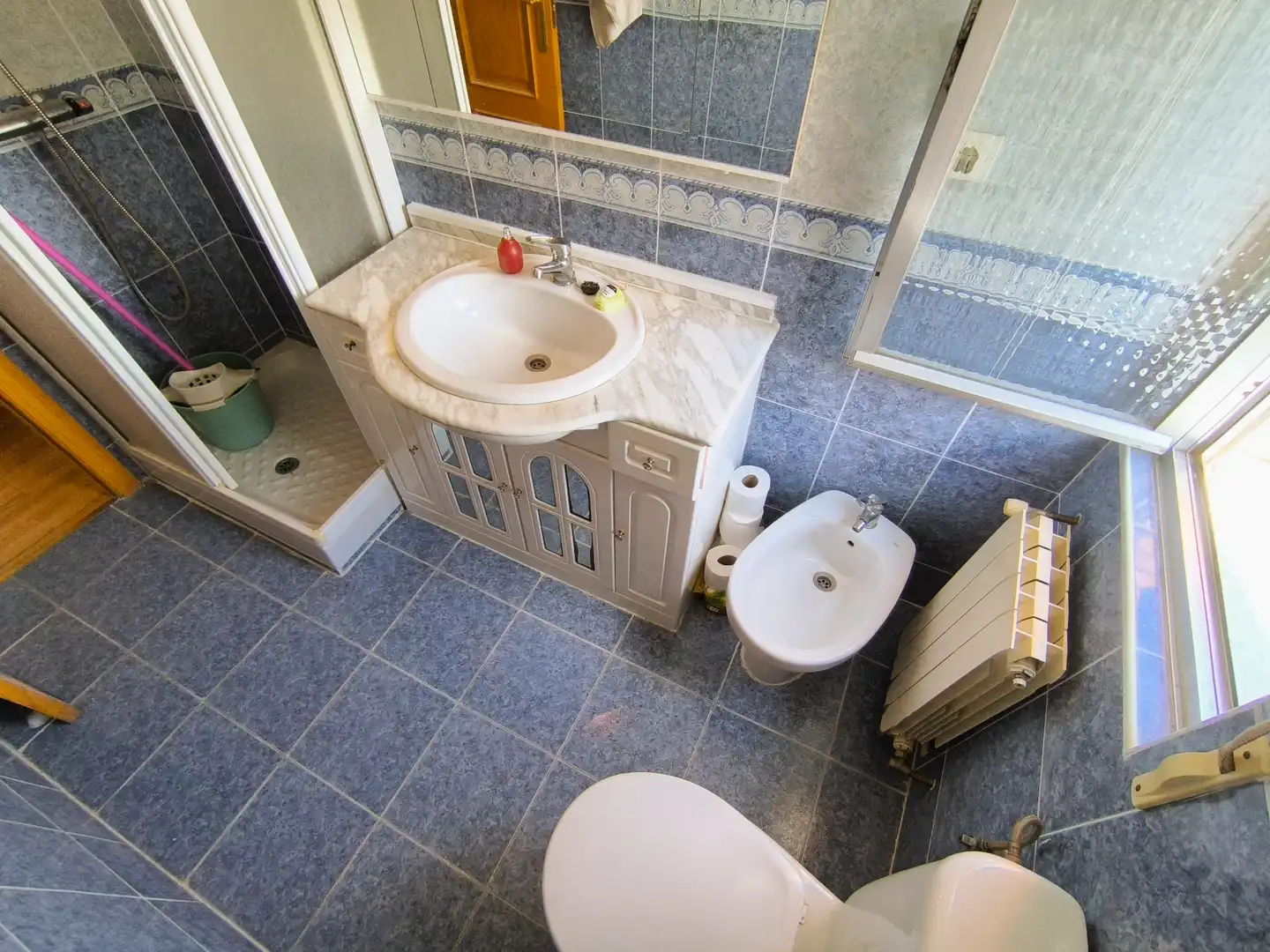 Bathroom of Flat for sale in Palencia  with Heating, Parquet flooring and Terrace