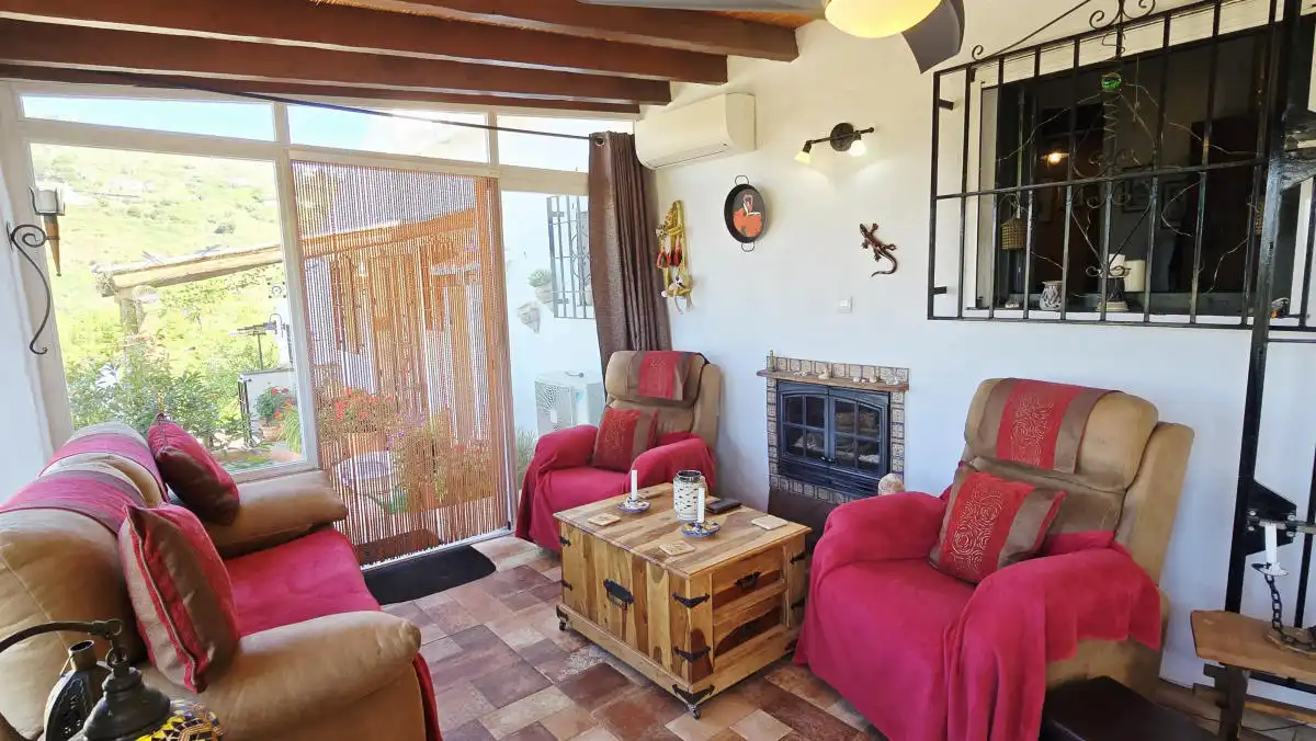 Casa rústica amb jardí en venda a Cómpeta, imagen 17