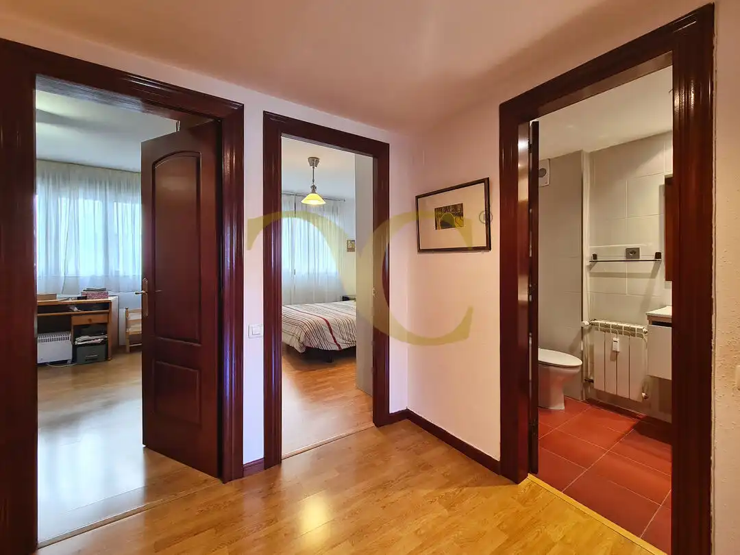 Flat for sale in Oviedo   with Heating