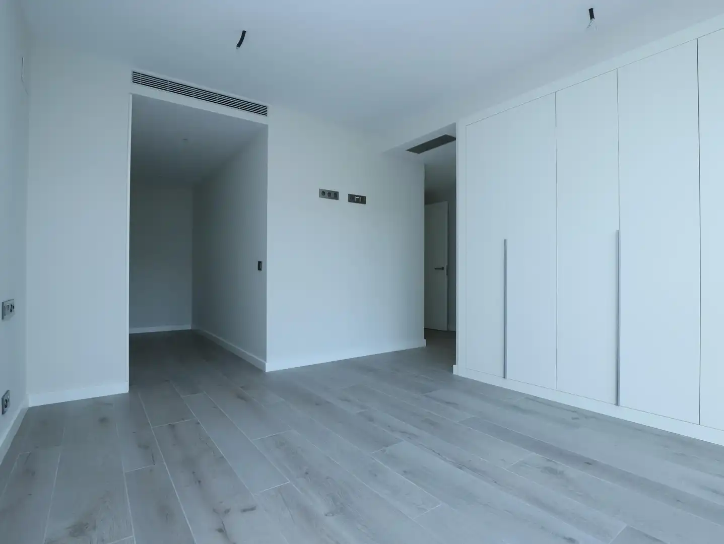 Ático en venta en Esplugues de Llobregat con Aire acondicionado, Calefacción y Jardín privado