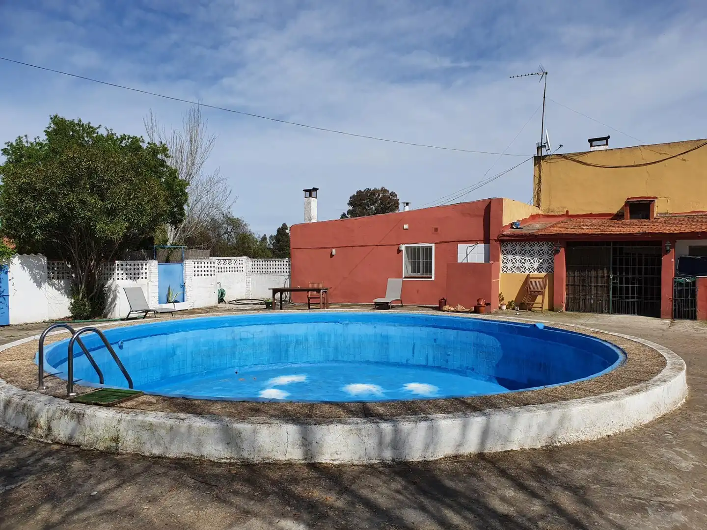 Chalet con piscina en venta en Dehesilla de Calamón - Campomanes