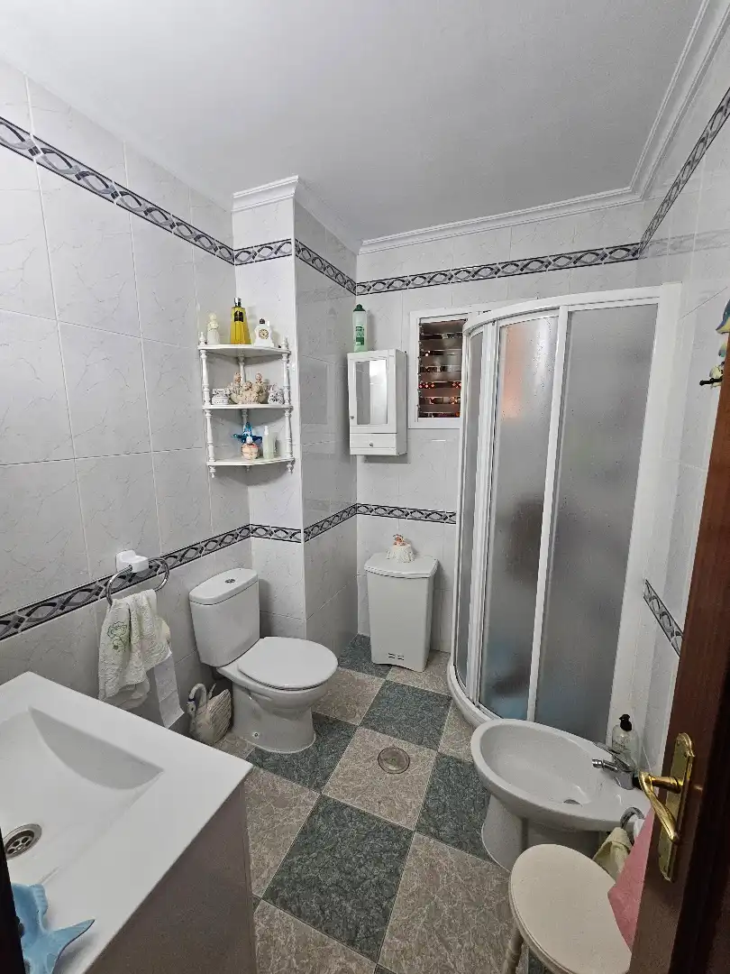 Baño de Piso en venta en Cerro - Amate