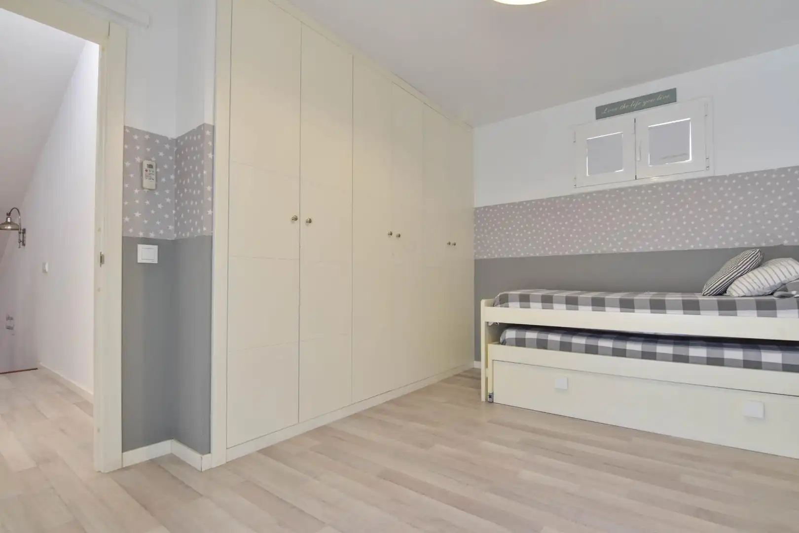 Dormitori de Dúplex de lloguer en Valencia amb Aire condicionat, Calefacció i Moblat