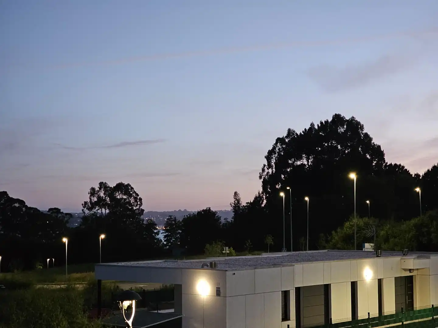 Vista exterior de Casa o xalet en venda en Miño amb Jardí privat, Terrassa i Traster