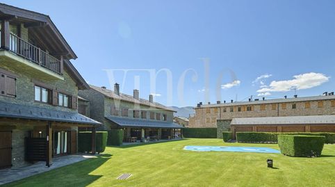 Foto 5 de Casa adosada en venta en Urbanizacion Serrat del Pla de Tomet, Bellver de Cerdanya, Lleida
