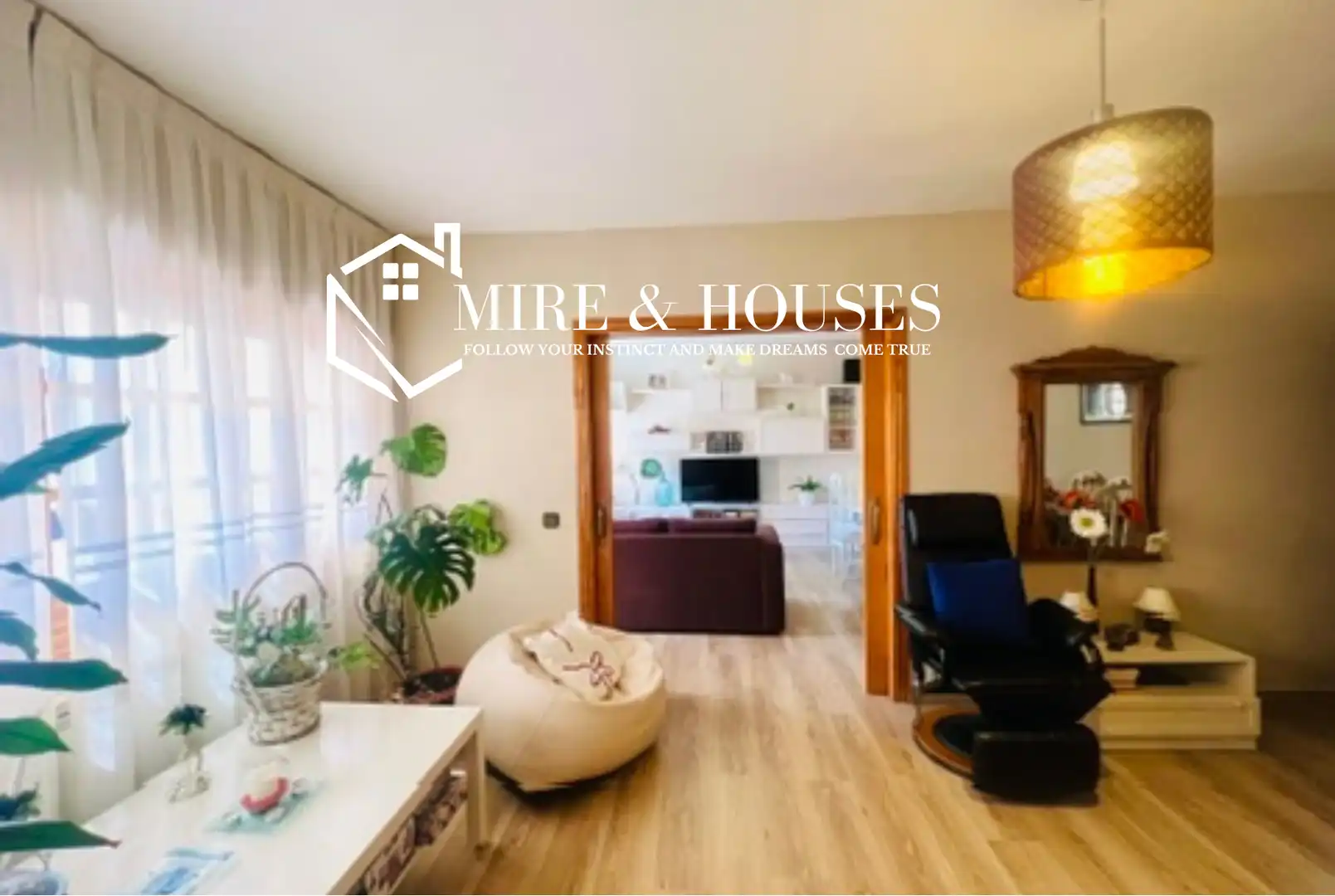 Sala de estar de Casa adosada en venta en El Molar (Madrid) con Calefacción, Jardín privado y Terraza