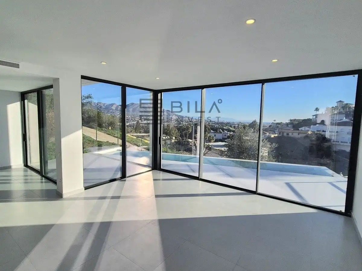 Chalet con piscina en venta en Cerros del Aguila, imagen 8