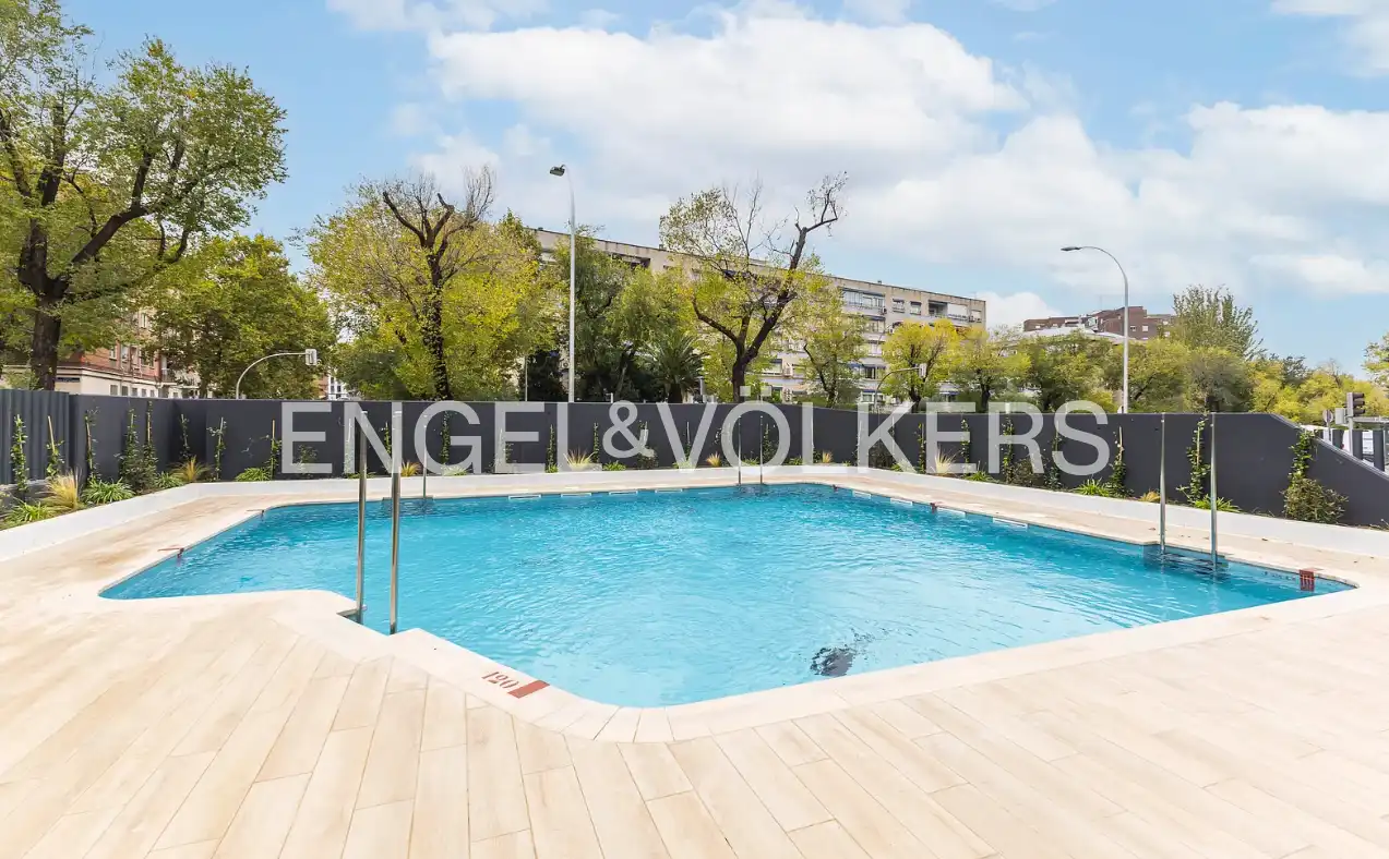 Pis amb piscina en venda a Retiro, imagen 3