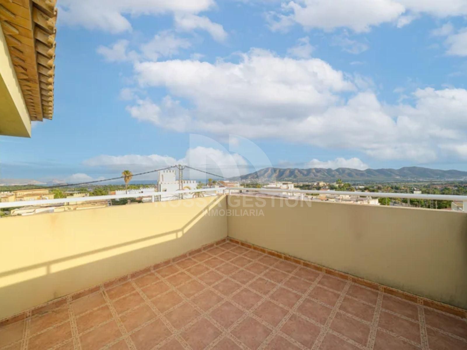 Vista exterior de Casa adosada en venta en L'Alfàs del Pi con Jardín privado y Terraza
