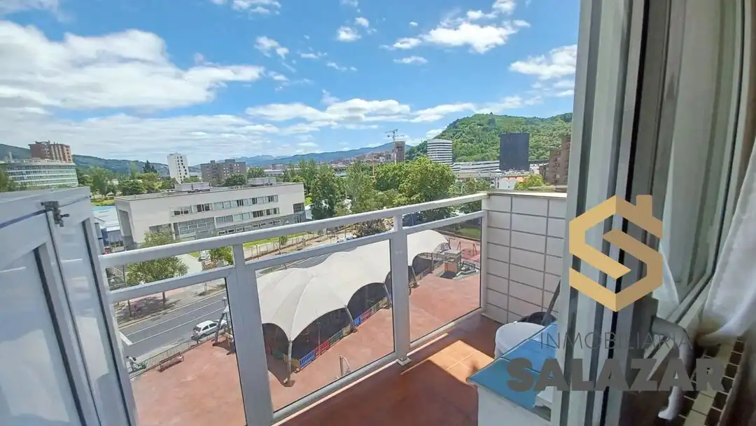 Terraza de Piso de alquiler en Bilbao  con Calefacción y Balcón