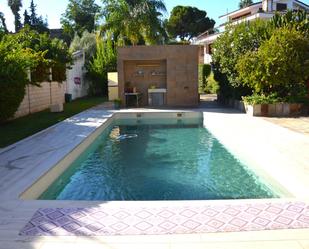 Swimming pool of House or chalet for sale in  Córdoba Capital  with Air Conditioner, Heating and Private garden