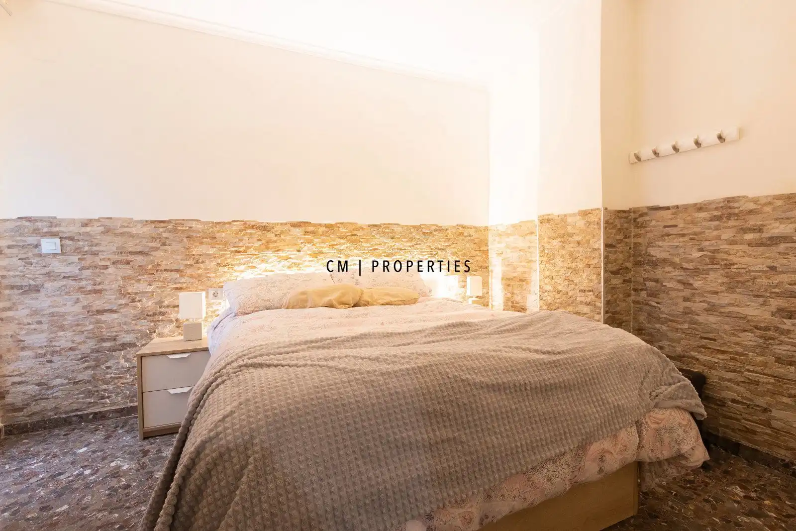 Bedroom of Flat for sale in Valencia  with Air Conditioner, Heating and Terrace