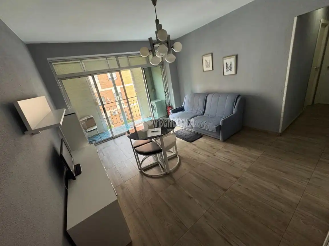 Living room of Flat for sale in Sevilla  with Air Conditioner