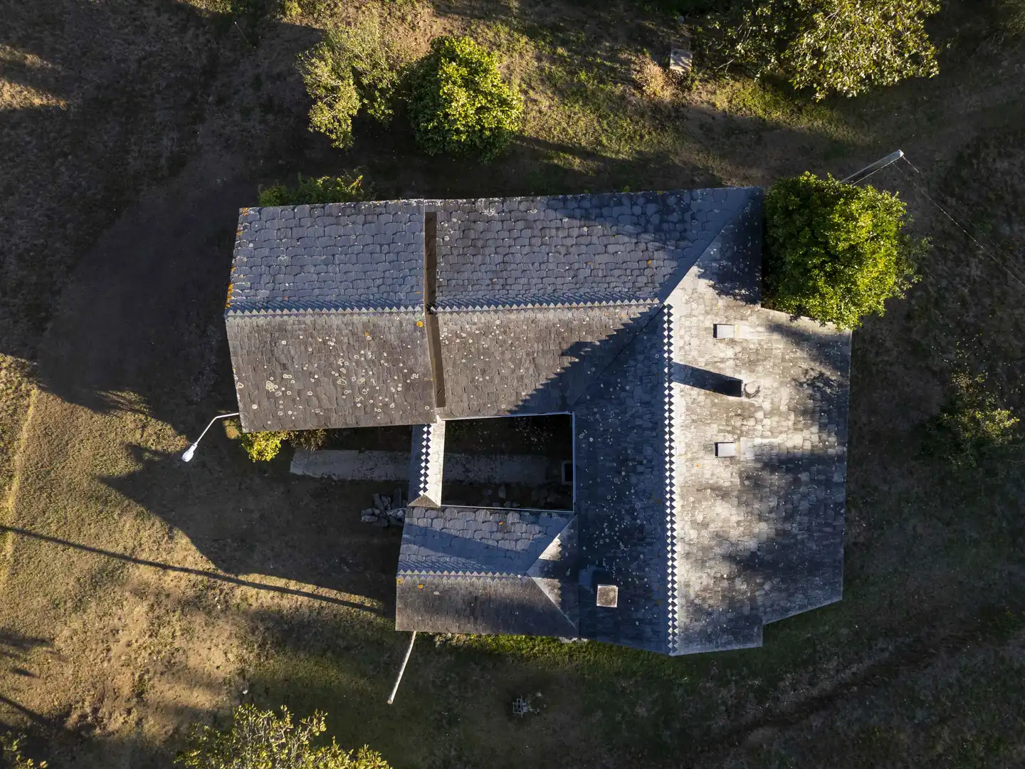 Vista exterior de Finca rústica en venta en San Tirso de Abres con Amueblado