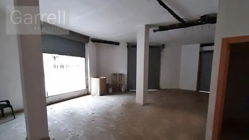 Local commercial à vendre à Carrer de Maria Aurèlia Capmany, imagen 2