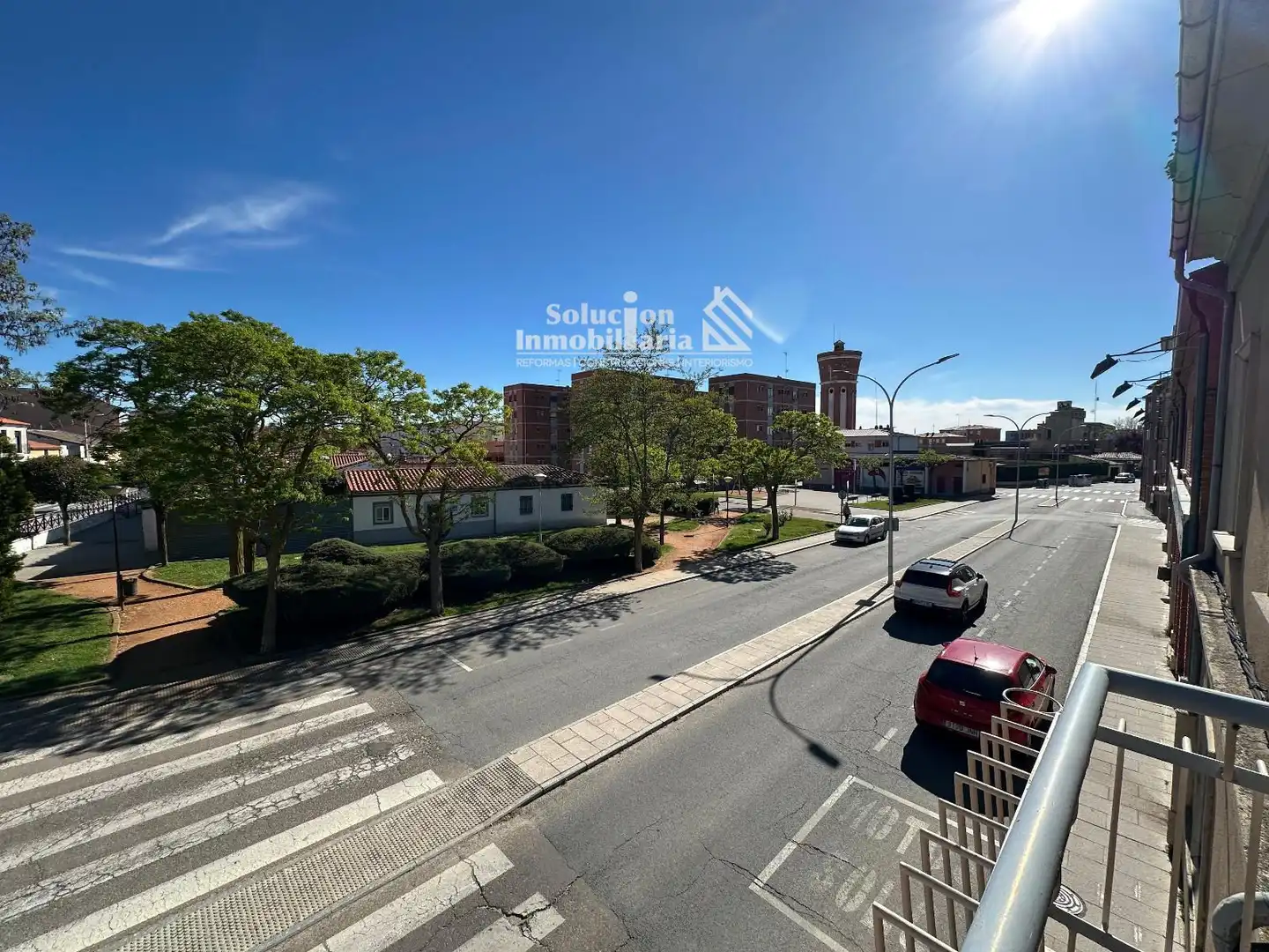 Vista exterior de Edificio en venta en Peñaranda de Bracamonte