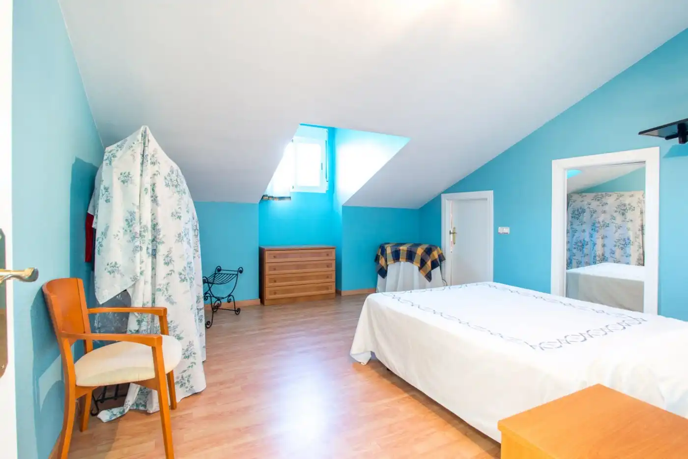 Habitación de Casa o chalet en venta en Murcia con Aire acondicionado, Calefacción y Jardín privado
