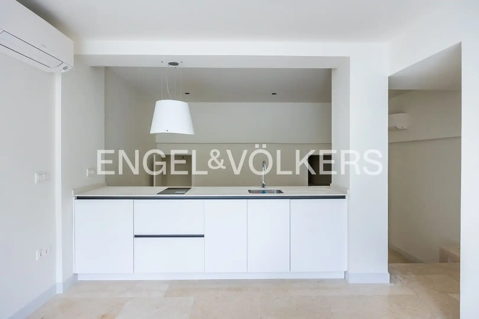 Cocina de Piso en venta en Sevilla con Aire acondicionado y Calefacción